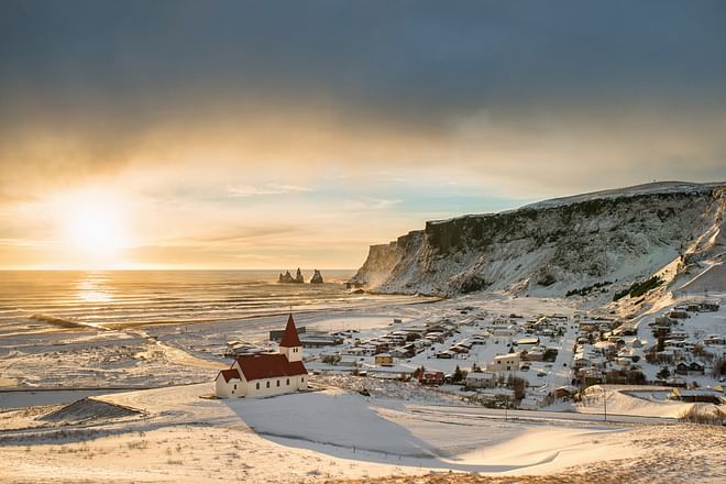  SOUTH COAST AND NORTHERN LIGHTS (Guided in 10 languages)