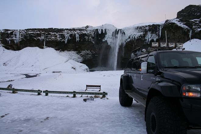 South Coast Explorer - Waterfalls, Black Beaches & Glacier Views