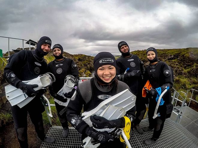 Golden Circle & Snorkeling in Silfra Minibus Tour | Free Underwater Photos