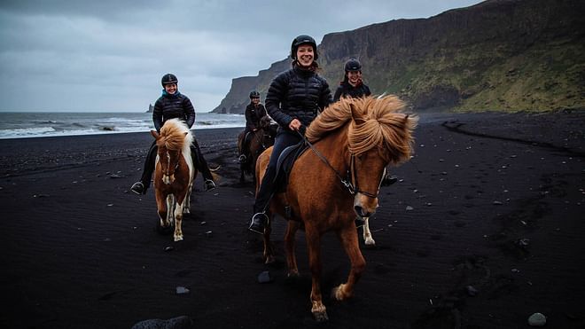 Black Beach Riding Tour