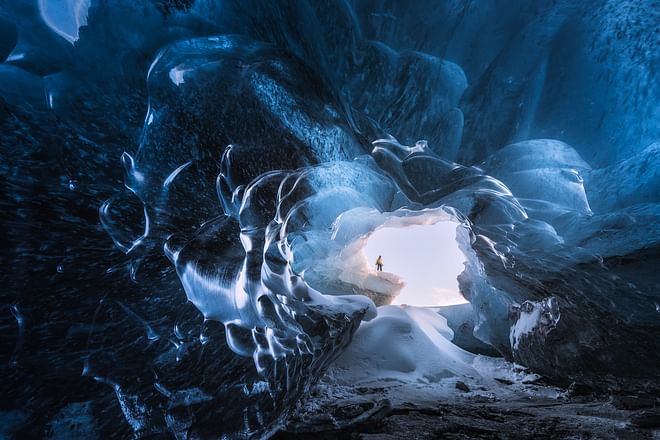 4 Day Winter Photo Tour | Vatnajokull, Northern Lights and Ice Cave