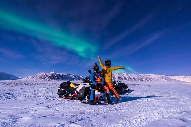 Private South Coast with Snowmobiling(option) on Eyjafjallajökull volcano