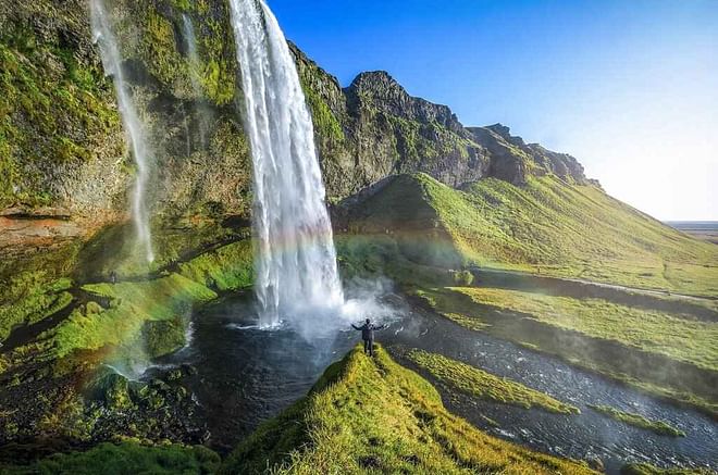 Private transfer to and from Keflavík Airport/Reykjavík to Seljalandsfoss / Skógafoss