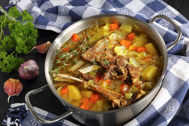 Private Luxury Jeep Tour - Secret Lagoon, Northern Lights and Icelandic cuisine 