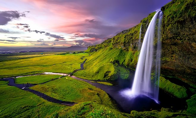 3 Day Summer Minibus Tour: South Coast, Glacier Hike and Golden Circle